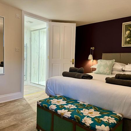 Holyland House - Greenacres Estates Lamphey Extérieur photo