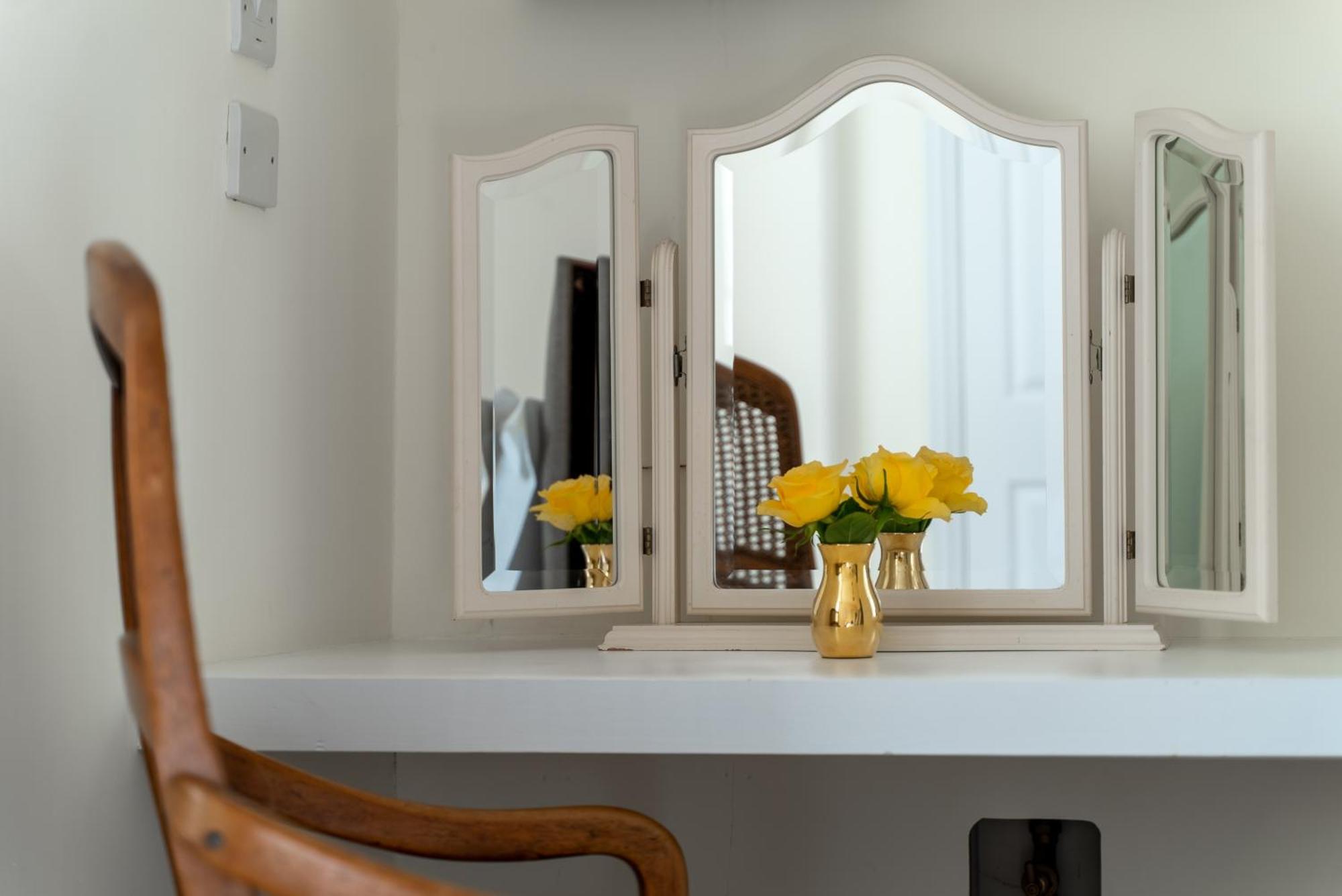 Holyland House - Greenacres Estates Lamphey Extérieur photo