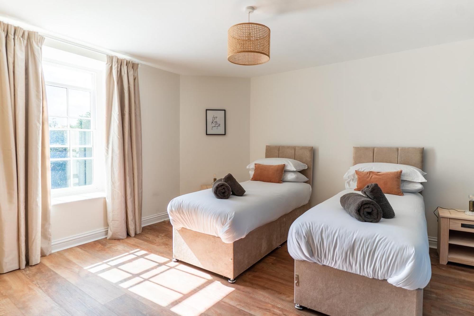 Holyland House - Greenacres Estates Lamphey Extérieur photo